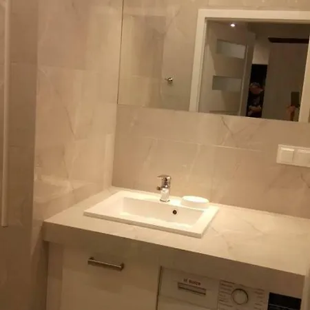 Δωμάτια σε οικογενειακή κατοικία Apartament Jesionowy *